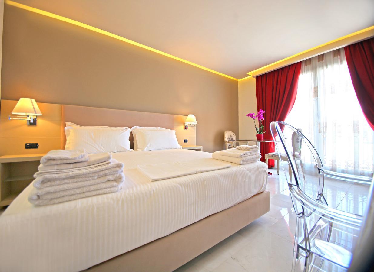 Vlorë Hotel Palace מראה חיצוני תמונה