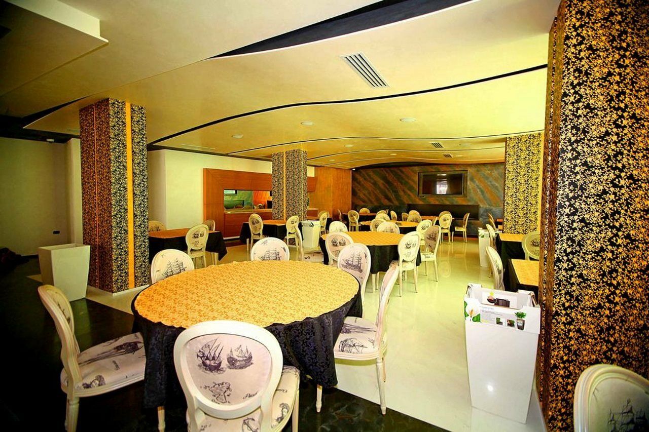 Vlorë Hotel Palace מראה חיצוני תמונה