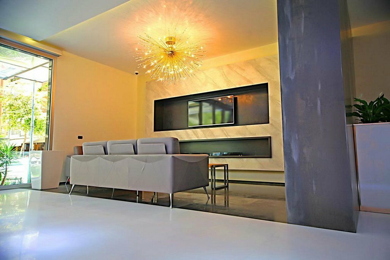 Vlorë Hotel Palace מראה חיצוני תמונה