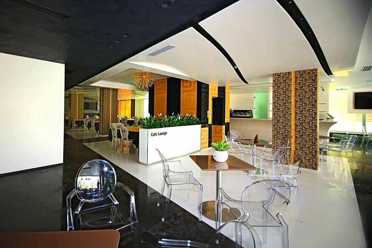 Vlorë Hotel Palace מראה חיצוני תמונה